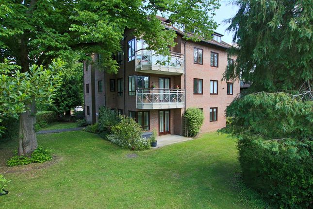 Thumbnail Flat for sale in Southacre Drive, Cambridge