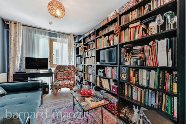16, 6, Hardwicks Square, London photo 4