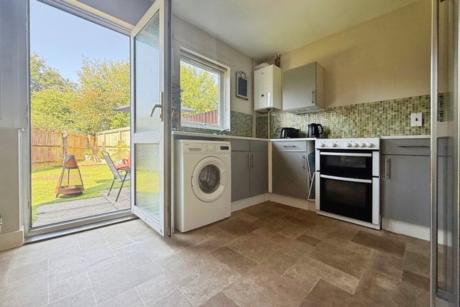 11, Pentland Close, Swansea photo 4