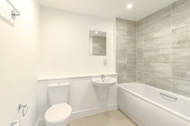 Flat 3, 85, Lion Court, Northampton photo 4