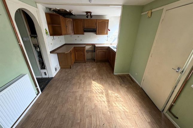 187, Farriers Corner, Droitwich photo 2