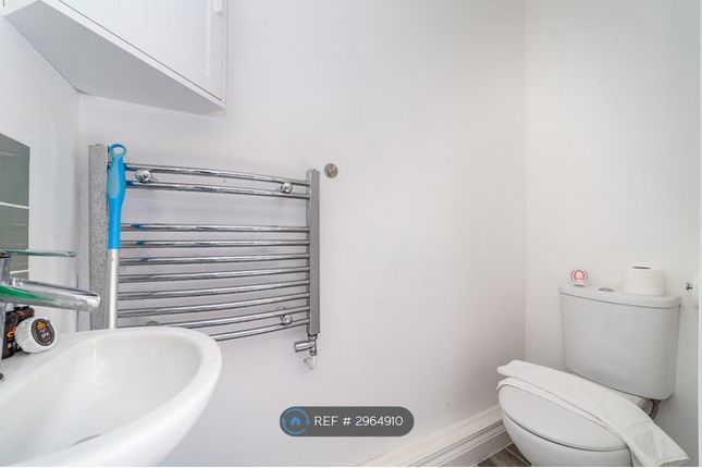 A Meerbrook Road, London photo 5