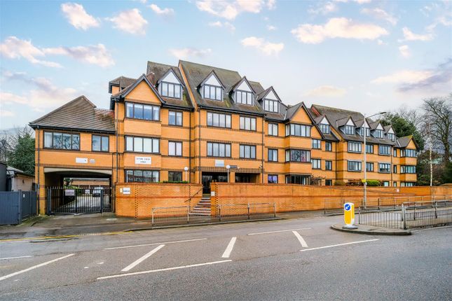 1-bed house on Flat 18, Manor Court Lodge, 175, High Road, London, £200,000