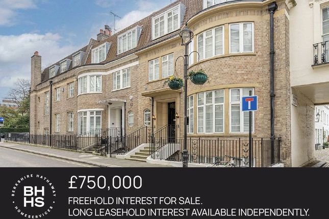 End terrace house for sale in Bathurst Street, Hyde Park