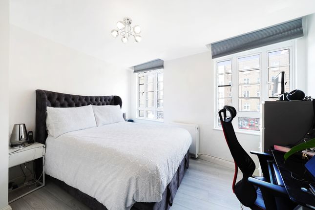 Flat for sale in Flat 1, 45 Streatham Hill, London