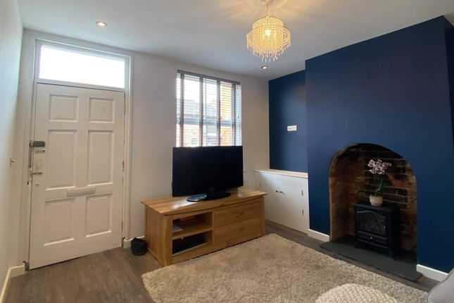 Thumbnail Terraced house to rent in Spring Lane, Worcester