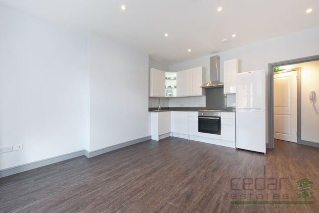 Flat 2, 50a, St Paul's Avenue, London photo 4