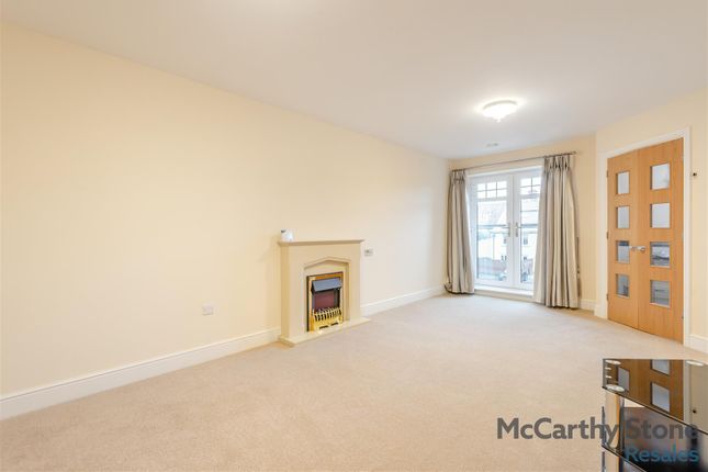 45 Stiperstones Court, Abbey Foregate, Shrewsbury photo 2