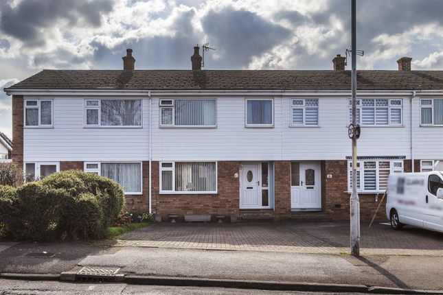 Thumbnail Terraced house for sale in Bysing Wood Road, Faversham
