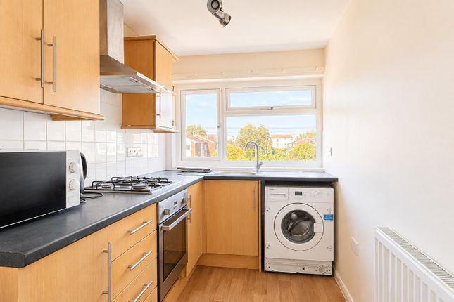 12, Tavistock Walk, Aylesbury photo 4