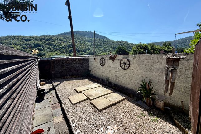105 Fforchaman Road, Aberdare photo 4