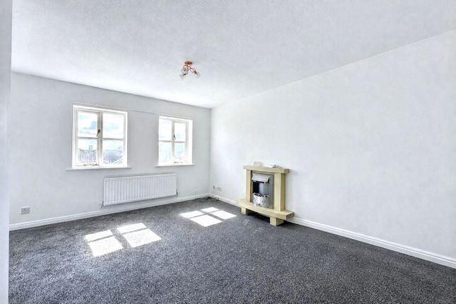 33, Praetorian Drive, Wallsend photo 2