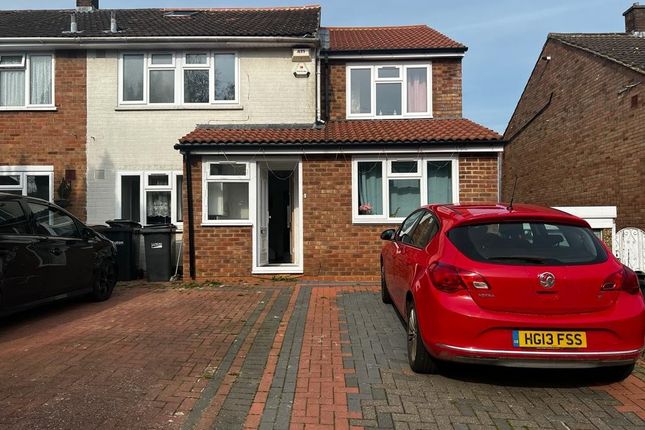 Thumbnail Semi-detached house to rent in Dorel Close, Luton