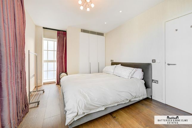 Flat for sale in The Regent Lofts And Penthouses, Marshall Street, London