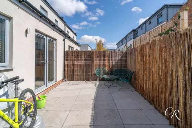 2 Grove Mews Grove Street, Cheltenham photo 4