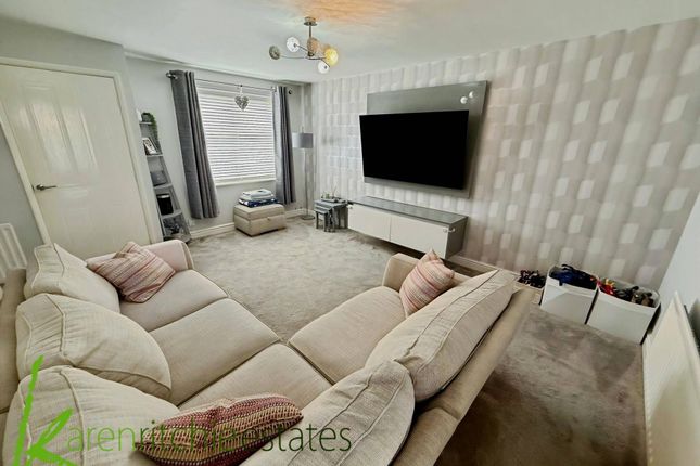 24, Embsay Close, Bolton photo 2