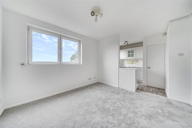 Studio flat on Flat 21, Keats House,, Porchester Mead, Beckenham, £180,000