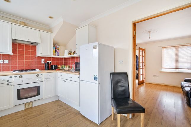 9, Harris Close, Callington photo 3