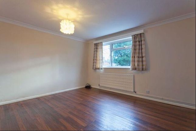 Detached house to rent in Woodley, Reading