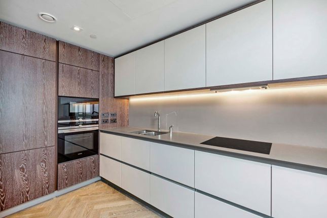1203, Ambrose House, London photo 4