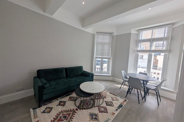 Flat 8 , Park House, Harrington Road, South Kensington photo 5