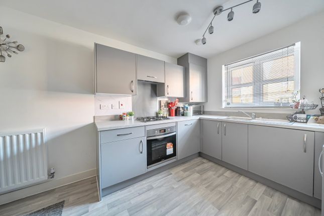 1, Binyon Gardens, Stotfold photo 5