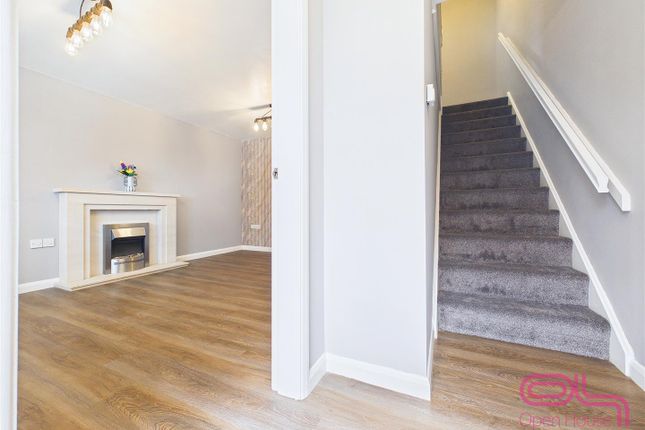 3, Moray Close, Swadlincote photo 3