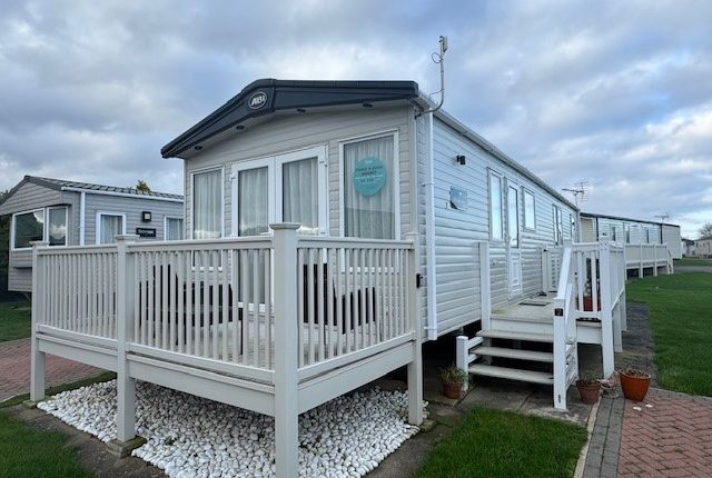 3-bed caravan on Cleethorpes Pearl Holiday Park, North Sea Lane, Cleethorpes, £54,995