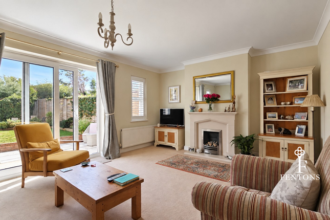22B, Upper Third Avenue, Frinton-On-Sea photo 3