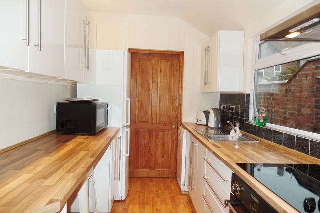 MAIN PROPERTY, 16, Cromwell Street, Lincoln photo 2