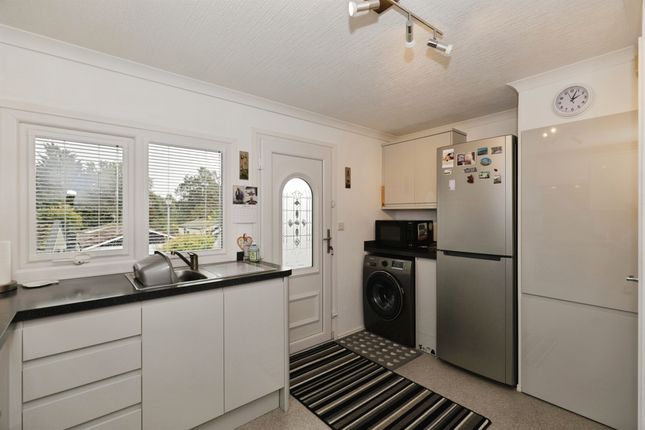 27, Alder Avenue, Nidderdale Lodge Park, KNARESBOROUGH photo 4