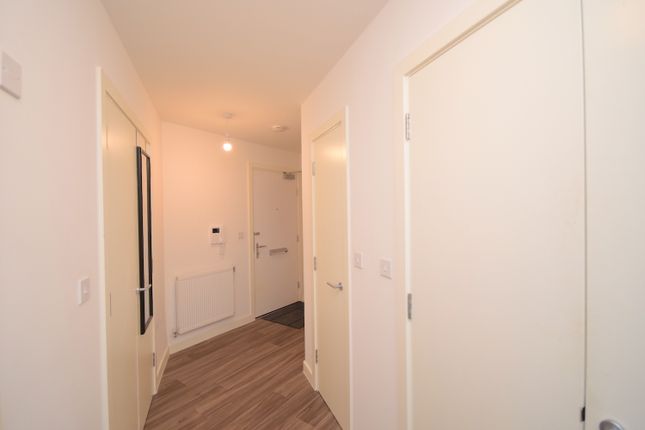Flat for sale in Hartland House, Brixton, London