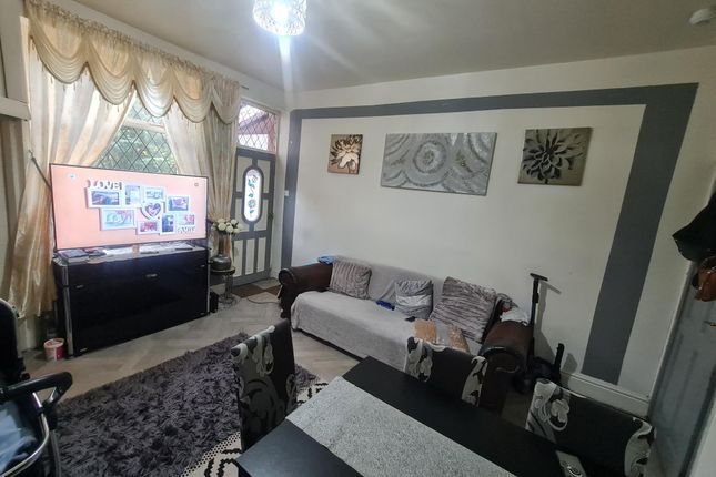Thumbnail Terraced house for sale in Duckworth Grove, Bradford, West Yorkshire