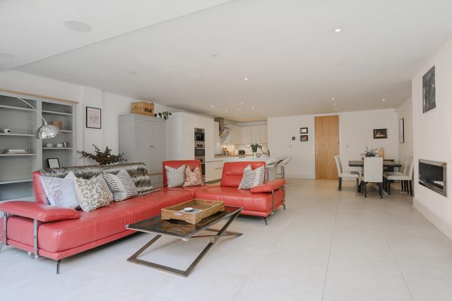 29, Arterberry Road, London photo 4