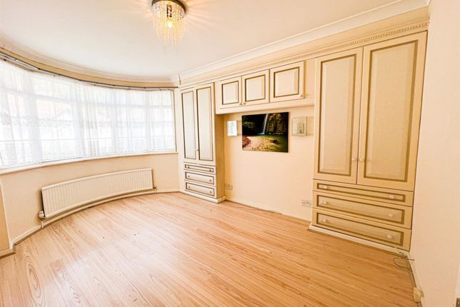 58 Alpha Road, London photo 2