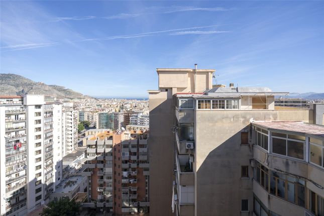 Apartment for sale in Via Antonio Pacinotti, Palermo, 90145