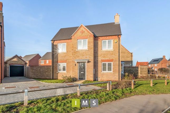 Detached house for sale in Richmond Road, Bicester