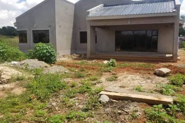 Thumbnail Detached house for sale in Arlington, Harare, Zimbabwe
