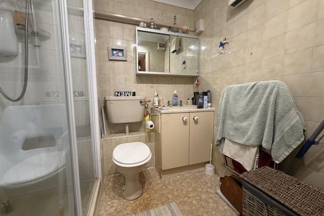 Flat 320, Homecove House, Holland Road, Westcliff-On-Sea photo 4