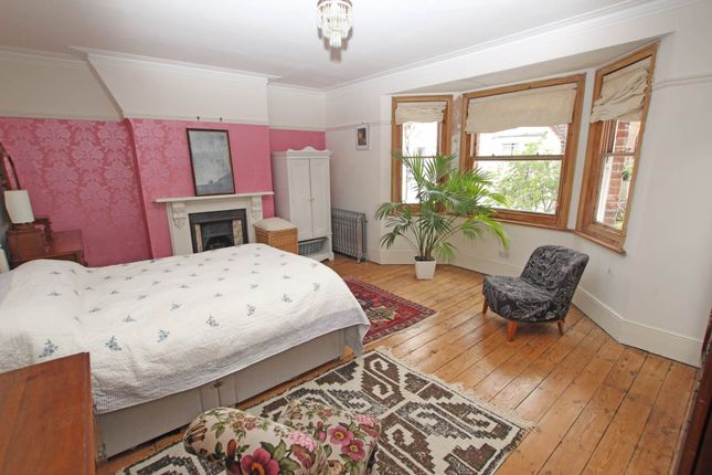 17, Bedford Grove, Eastbourne photo 3