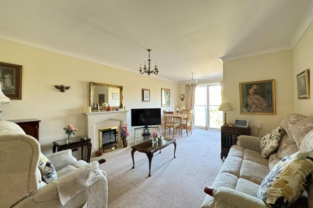 Flat 42 Cosgrove Hall Court, 8, Albany Road, Chorlton photo 2