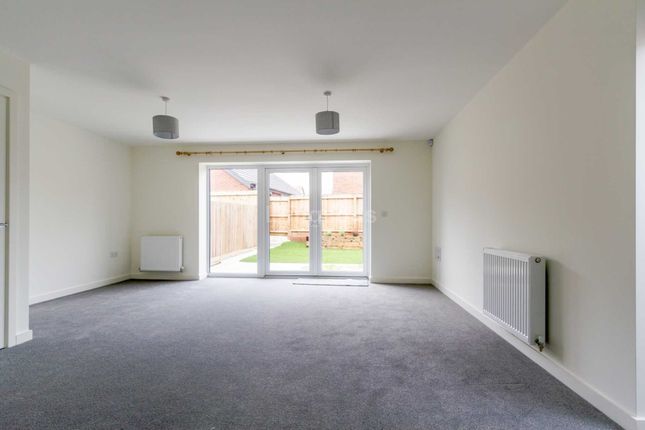2, Dragonfly Way, Swaffham photo 4