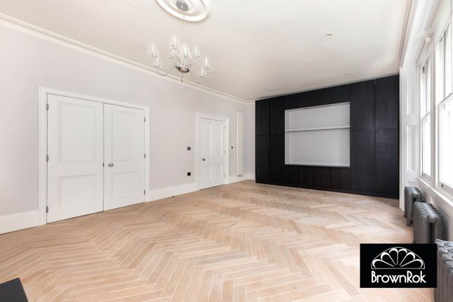 Flat for sale in Mapesbury Road, London