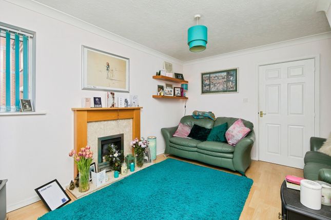 6, Wren Court, Nottingham photo 2