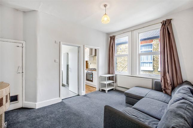 5, Welham Road, Furzedown photo 2