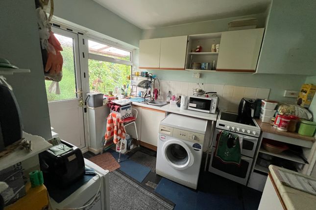 23, Bedford Avenue, Camberley photo 4