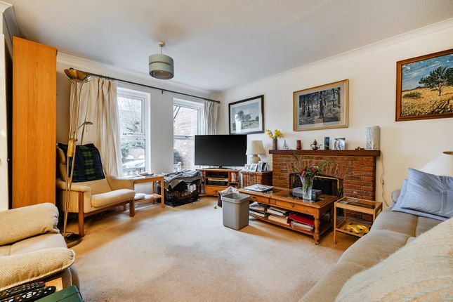56, Tarragon Way, Reading photo 3