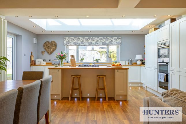 10, Lanark Drive, Leeds photo 2