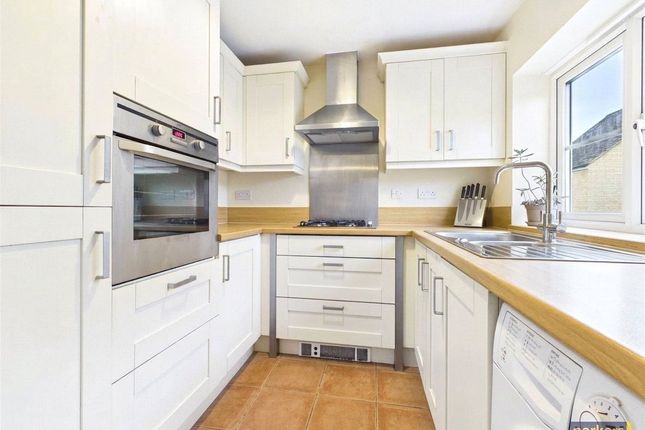 17, Collier Crescent, Oxfordshire photo 3
