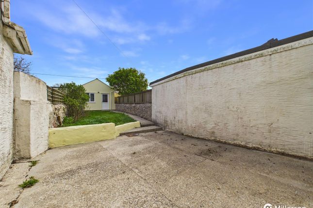 7, Treslothan Road, Camborne photo 3